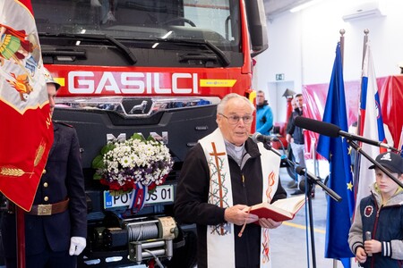 OBČINA PIVKA PREDAJA VOZILA GVC-1 PGD KOŠANA 6.5.2025 - Valter Leban-2085